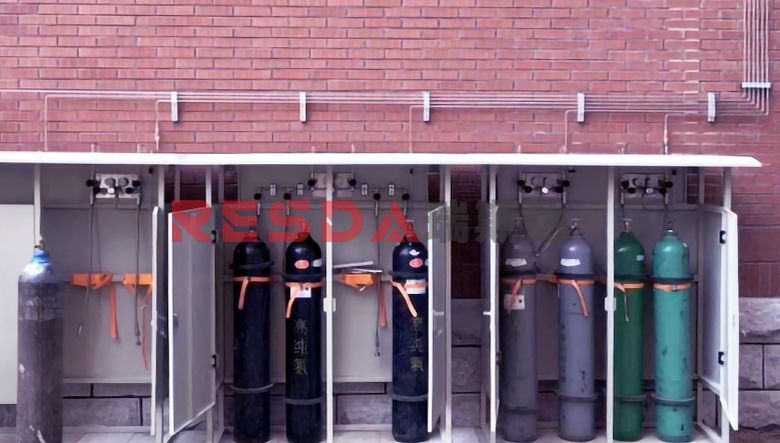 集中供氣系統(tǒng)中氣瓶存儲(chǔ)房的設(shè)計(jì)要求